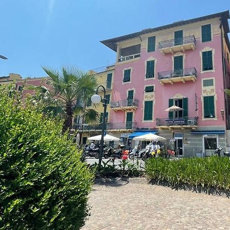 Hotel Serena Arenzano Extérieur photo