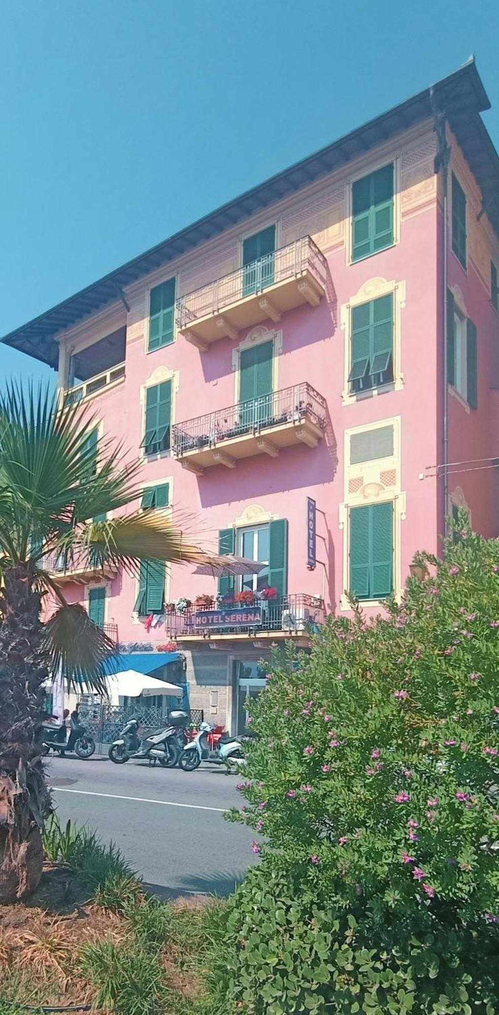 Hotel Serena Arenzano Extérieur photo