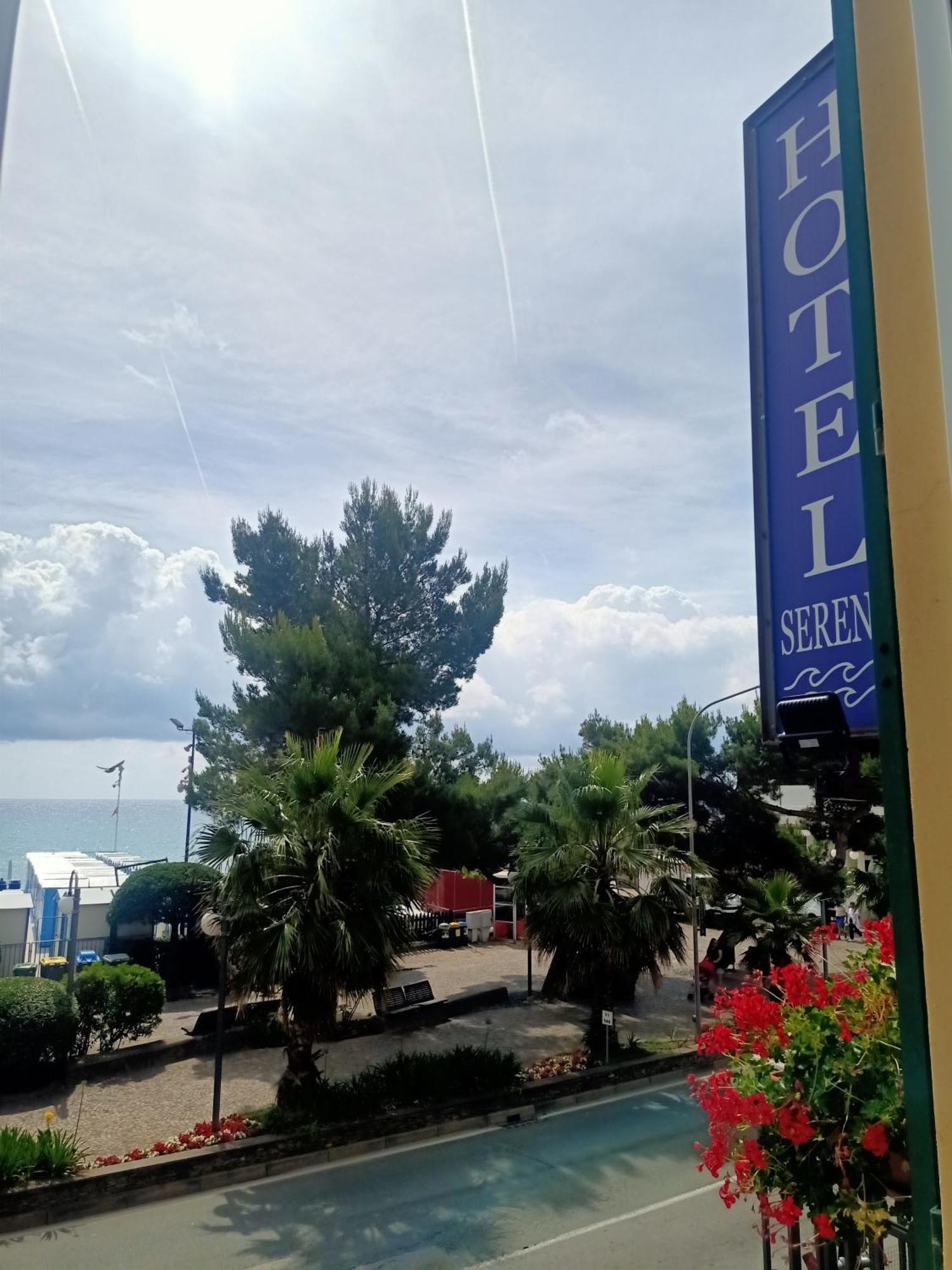 Hotel Serena Arenzano Extérieur photo